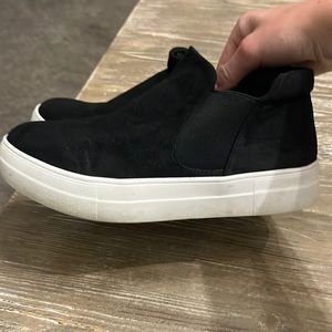 Girls size 6.5 dress shoes